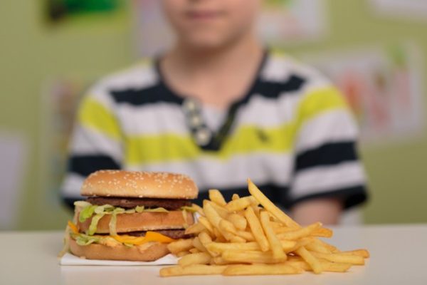 Burger fritten schokolade ernahrung kinder auswirkung