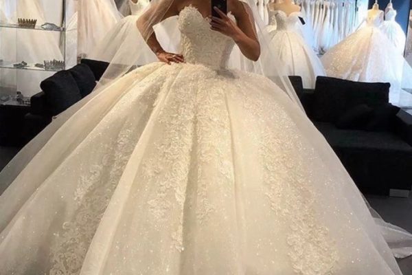 Wedding dress ball gown