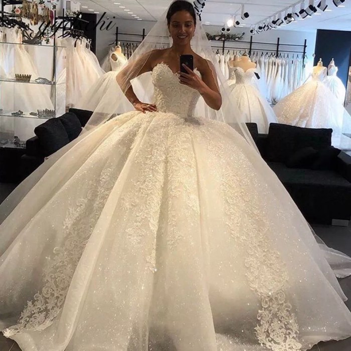 Wedding dress ball gown