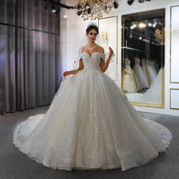 Wedding dress ball gown